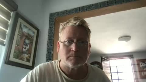 Snapshot of tomascausa chatting on February 2025 09:14:01 PM Hola online show from February 2025 09:14:01 PM