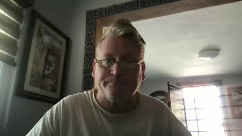 Snapshot of tomascausa chatting on February 2025 07:10:02 PM Hola online show from February 2025 07:10:02 PM