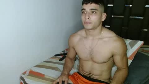 tomaz_18 online show from April 2026 11:22:02 PM