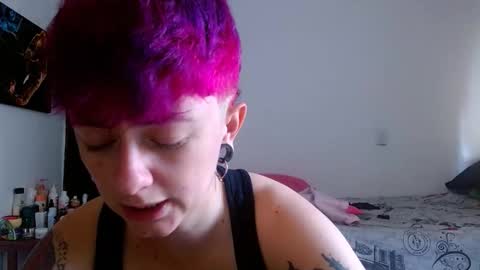 Snapshot of tomboyblue chatting on May 2026 07:31:02 PM Blue online show from May 2026 07:31:02 PM