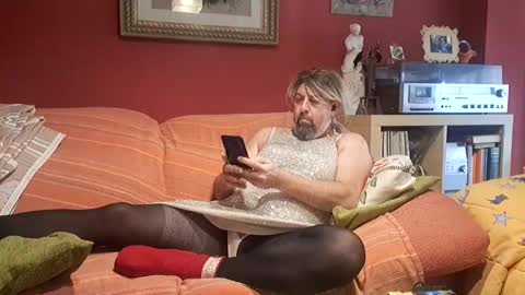 Snapshot of tomcatos1 chatting on January 2025 09:44:02 AM Deborah la mas puta online show from January 2025 09:44:02 AM