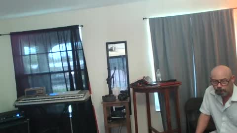 sirmuggsalot online show from June 2026 10:21:02 PM