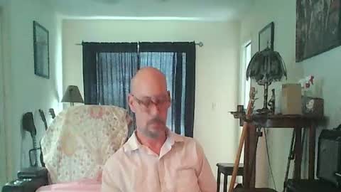 sirmuggsalot online show from August 2026 09:46:01 PM