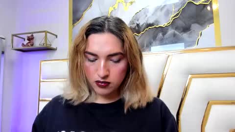 Snapshot of tomlondon_ chatting on December 2025 11:52:02 AM online show from December 2025 11:52:02 AM