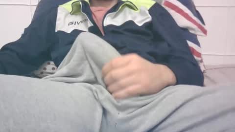 tommaso9046 online show from February 2025 03:48:02 PM