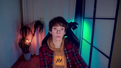 Tommie online show from January 2025 05:37:02 AM