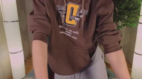 Tommie online show from February 2025 05:26:01 AM