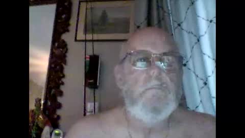 Snapshot of tommierose chatting on November 2025 12:15:02 PM Tommie online show from November 2025 12:15:02 PM