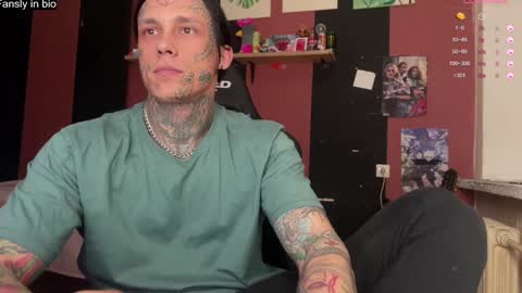 Snapshot of tommy__gun_ chatting on December 2024 04:20:01 PM Tommy and Katana online show from December 2024 04:20:01 PM