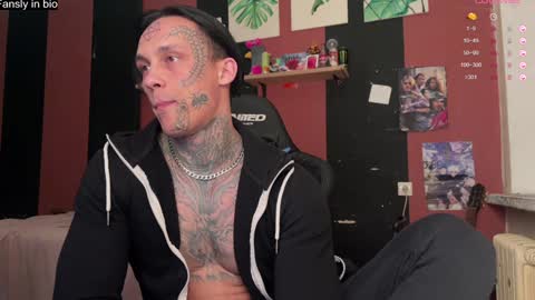 Snapshot of tommy__gun_ chatting on December 2024 05:33:02 PM Tommy and Katana online show from December 2024 05:33:02 PM