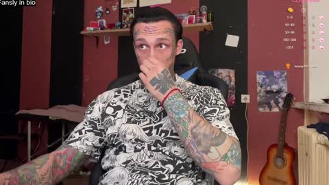 Snapshot of tommy__gun_ chatting on January 2025 02:29:02 PM Tommy and Katana online show from January 2025 02:29:02 PM