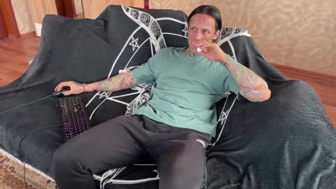 Snapshot of tommy__gun_ chatting on February 2025 06:56:02 AM Tommy and Katana online show from February 2025 06:56:02 AM