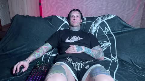 Snapshot of tommy__gun_ chatting on March 2025 03:13:02 PM Tommy and Katana online show from March 2025 03:13:02 PM