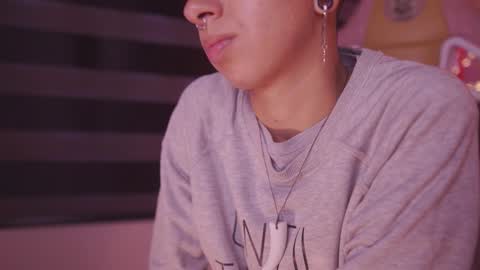 Blue  online show from February 2025 09:19:02 PM