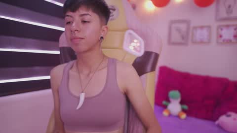 Blue  online show from February 2025 04:00:02 PM