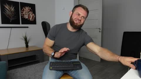  tommy burnzzz  online show from October 2025 06:33:01 AM