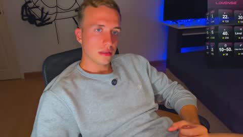 Snapshot of tommy_cumfinger chatting on December 2024 09:57:01 AM Tommy online show from December 2024 09:57:01 AM