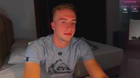 Snapshot of tommy_cumfinger chatting on March 2025 10:29:02 AM Tommy online show from March 2025 10:29:02 AM