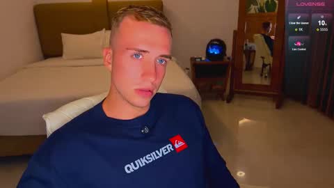 Snapshot of tommy_cumfinger chatting on October 2025 11:22:02 AM Tommy online show from October 2025 11:22:02 AM