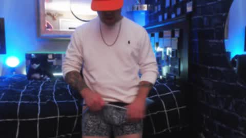 Tommy online show from November 2025 02:43:01 AM