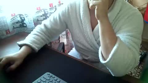 Snapshot of tommy_li_2 chatting on January 2025 10:45:01 AM Tommi Li online show from January 2025 10:45:01 AM