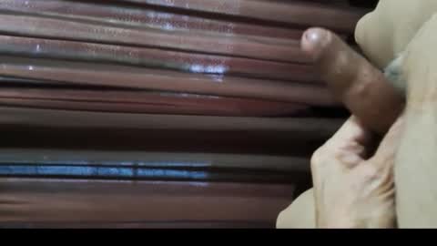 Snapshot of tommylecock chatting on December 2025 10:29:02 PM tommylecock online show from December 2025 10:29:02 PM