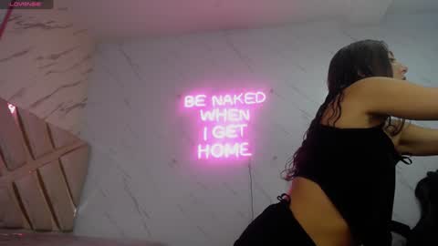 leyla  online show from January 2025 03:11:02 AM