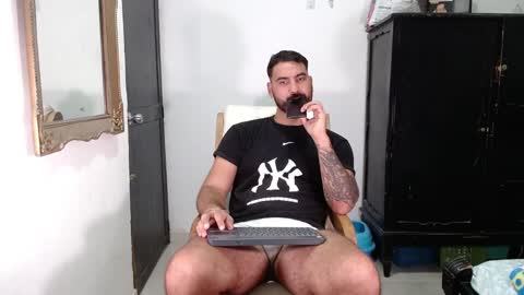 Tomas jhonson online show from January 2025 11:33:01 PM