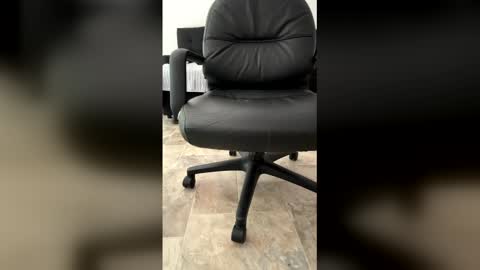 Tone Strokes online show from April 2026 03:37:01 PM