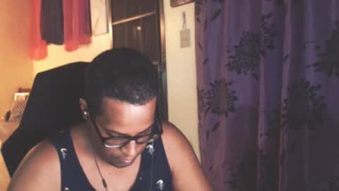 Snapshot of toni2814 chatting on October 2025 02:25:02 AM Antonio online show from October 2025 02:25:02 AM