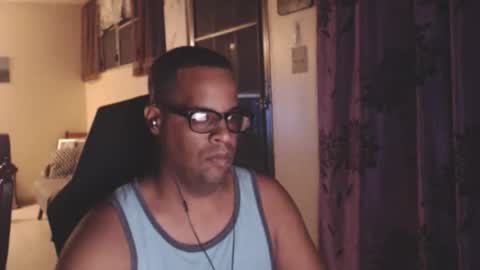 Antonio online show from November 2025 02:44:01 AM