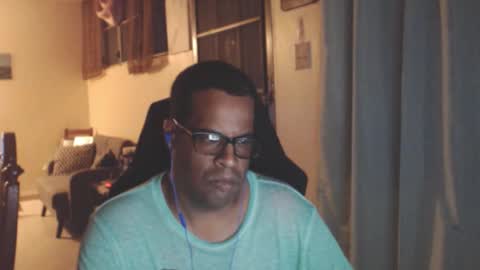 Snapshot of toni2814 chatting on January 2026 02:28:01 AM Antonio online show from January 2026 02:28:01 AM