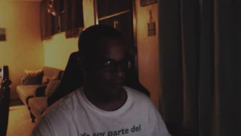 Snapshot of toni2814 chatting on February 2026 02:10:01 AM Antonio online show from February 2026 02:10:01 AM