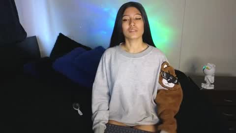 Snapshot of tony_and_sophia chatting on December 2024 11:07:02 AM Sophia Tony online show from December 2024 11:07:02 AM