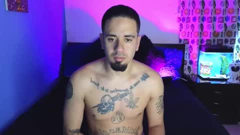 Snapshot of tony_and_sophia chatting on October 2025 11:02:01 AM Sophia Tony online show from October 2025 11:02:01 AM