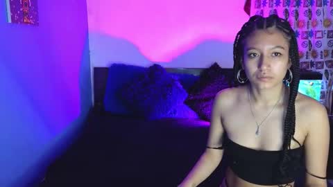 Snapshot of tony_and_sophia chatting on October 2025 11:33:02 AM Sophia Tony online show from October 2025 11:33:02 AM