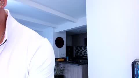 tony muscle1 online show from January 2025 09:47:02 PM