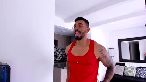 tony muscle1 online show from February 2025 06:41:02 PM