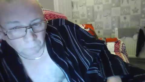 Snapshot of tonygibbson62 chatting on December 2024 12:31:02 AM tonygibbson62 online show from December 2024 12:31:02 AM