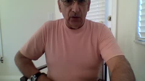 Snapshot of tonymcfly99 chatting on December 2024 08:40:02 PM tonymcfly99 online show from December 2024 08:40:02 PM