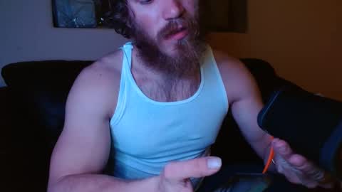 Snapshot of tonymontanna01 chatting on February 2025 06:09:02 AM travis online show from February 2025 06:09:02 AM