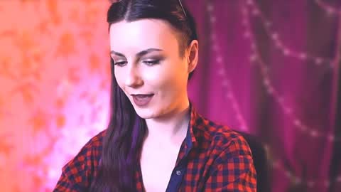 Snapshot of too_beautiful chatting on January 2025 07:07:02 PM Elizabeth online show from January 2025 07:07:02 PM