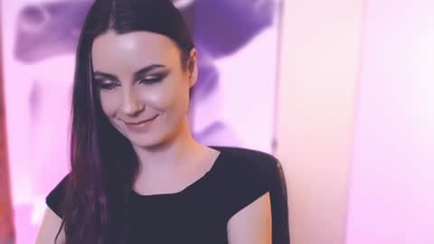 Snapshot of too_beautiful chatting on January 2025 05:10:01 PM Elizabeth online show from January 2025 05:10:01 PM