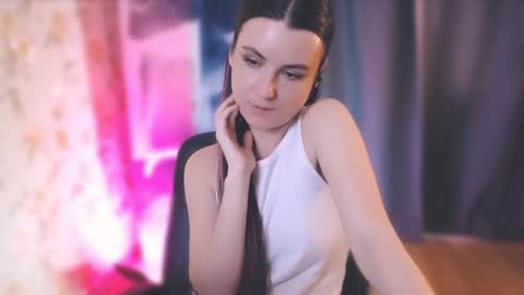 Snapshot of too_beautiful chatting on March 2025 01:51:01 PM Elizabeth online show from March 2025 01:51:01 PM