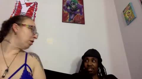 toochillcouple420 online show from December 2024 12:52:01 AM