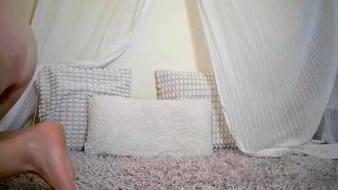 Isabel online show from February 2026 03:16:01 PM