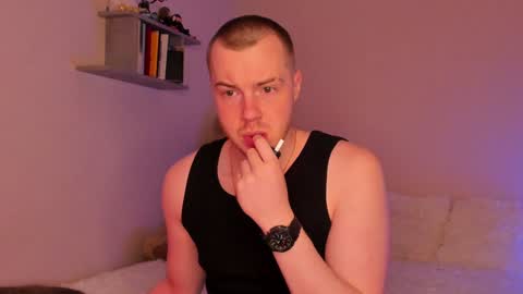 Snapshot of toohornyserj chatting on December 2024 08:20:02 PM toohornyserj online show from December 2024 08:20:02 PM