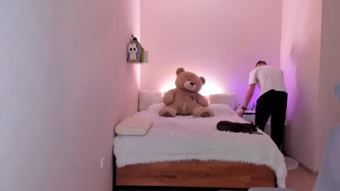 Snapshot of toohornyserj chatting on February 2025 08:47:02 PM toohornyserj online show from February 2025 08:47:02 PM