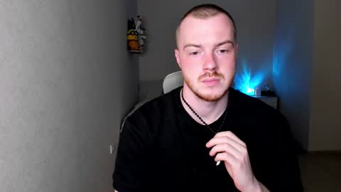 Snapshot of toohornyserj chatting on October 2025 08:08:01 PM toohornyserj online show from October 2025 08:08:01 PM