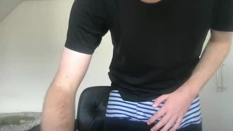 Snapshot of toohottobetrue21 chatting on October 2025 12:36:02 PM Max online show from October 2025 12:36:02 PM